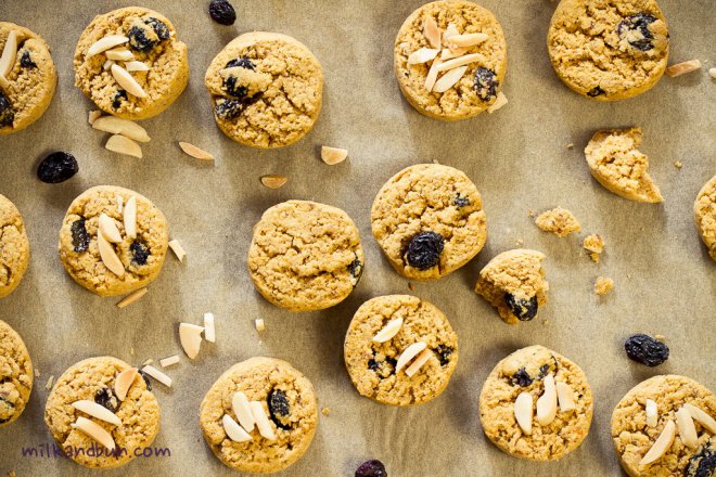 Sweet potato and raisins Cookies 