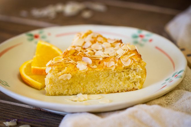 A slice of almond-ricotta cake