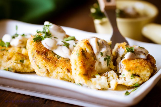 MIlletBitochki with mushroom sauce