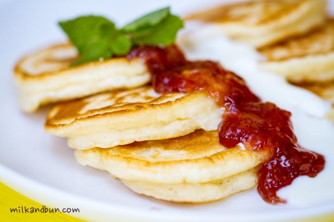 Russian Oladushki with jam&yogurt